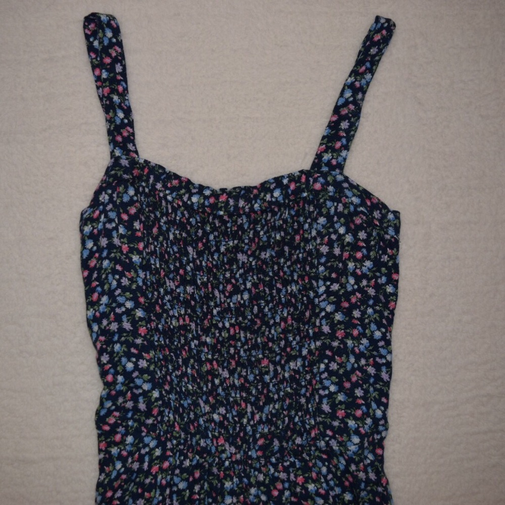 NWOT! Abercrombie and Fitch Floral Romper - Picture 3 of 6